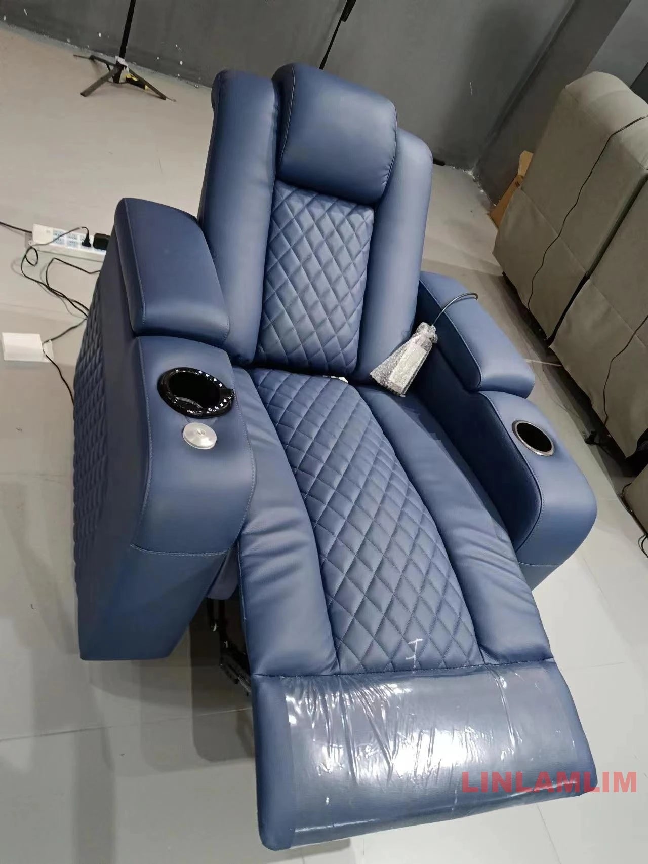 MANBAS Dual Motors Leather Sofa with Electric Recliners, Massage, Refrigeration Cup Holders, USB and Storages for Living Room